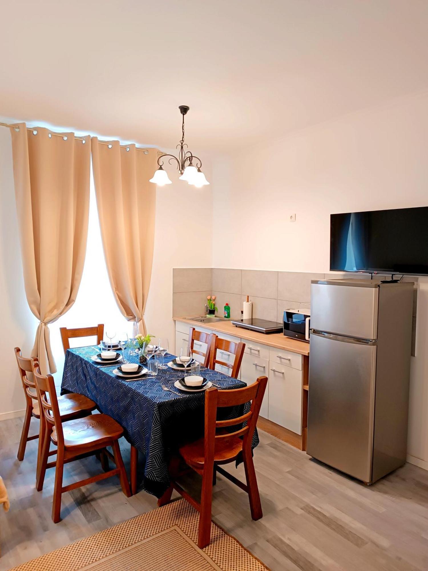 Family Apartments 2 Room'S Muerzzuschlag Eksteriør billede